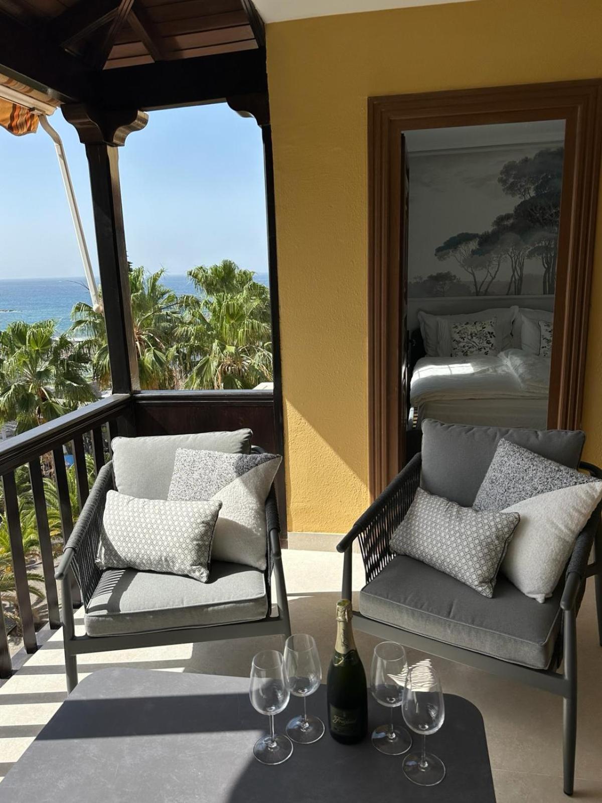 Apartamento Amarillo Oceanview Playa Feñabe Eksteriør billede